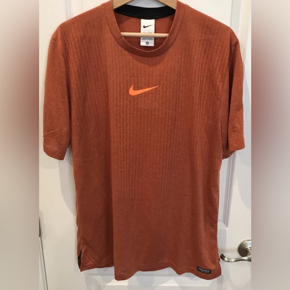 NWT Nike Men’s DRI FIT Pro Orange T-Shirt. Size- Medium